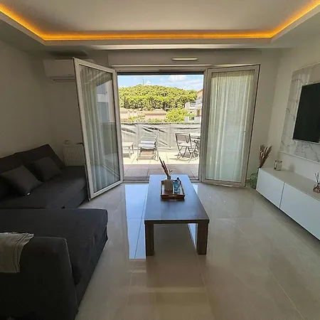 Cosy Avec Piscine Lägenhet